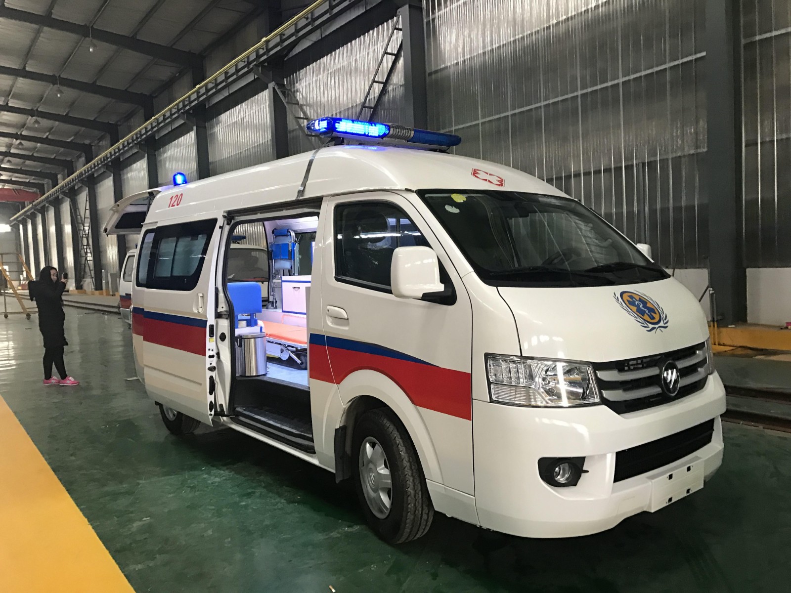 多伦县救护车转院